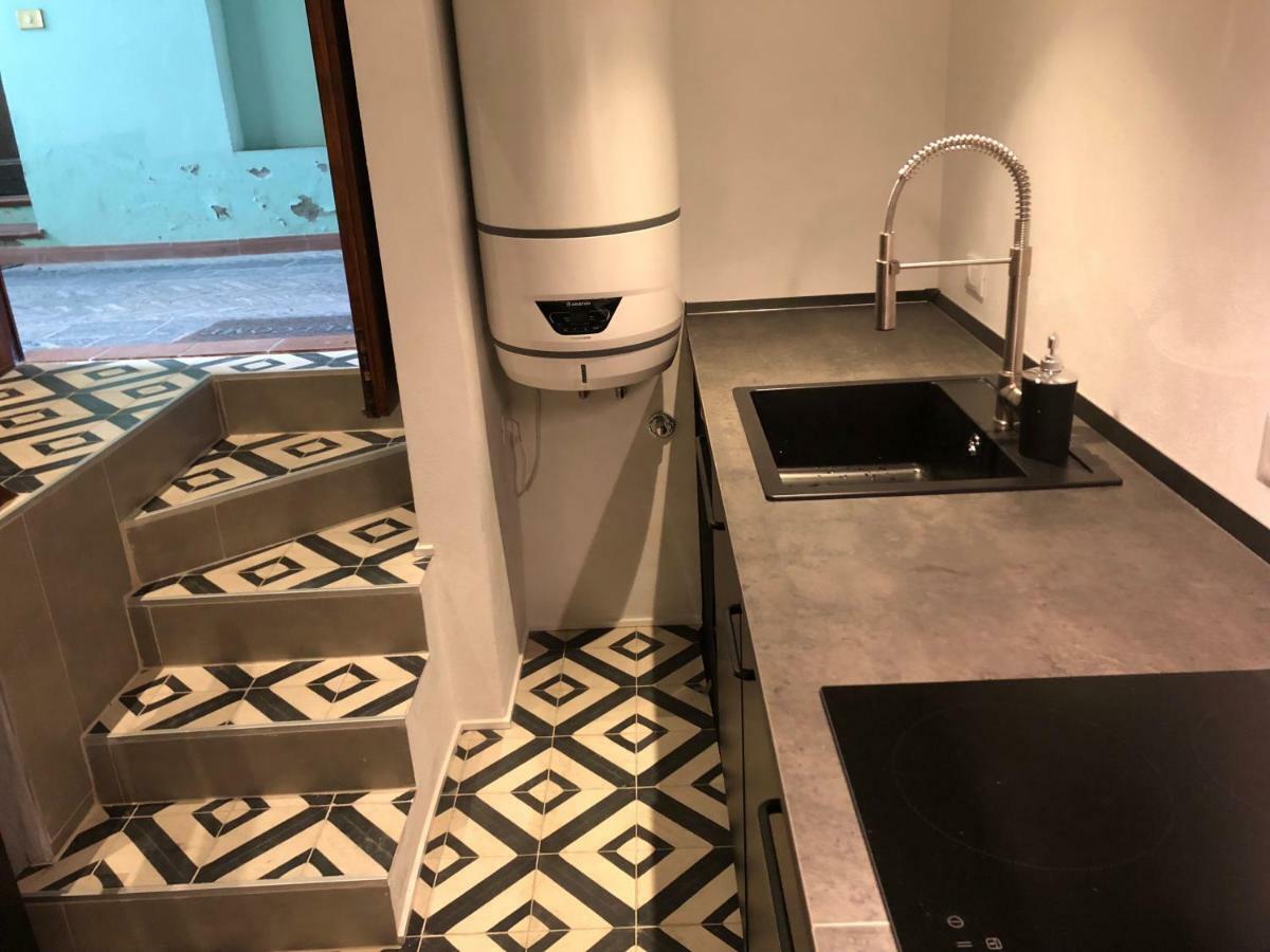 شقة Un Piccolo Rifugio A Pochi Passi Dal Duomo فيرّارا المظهر الخارجي الصورة